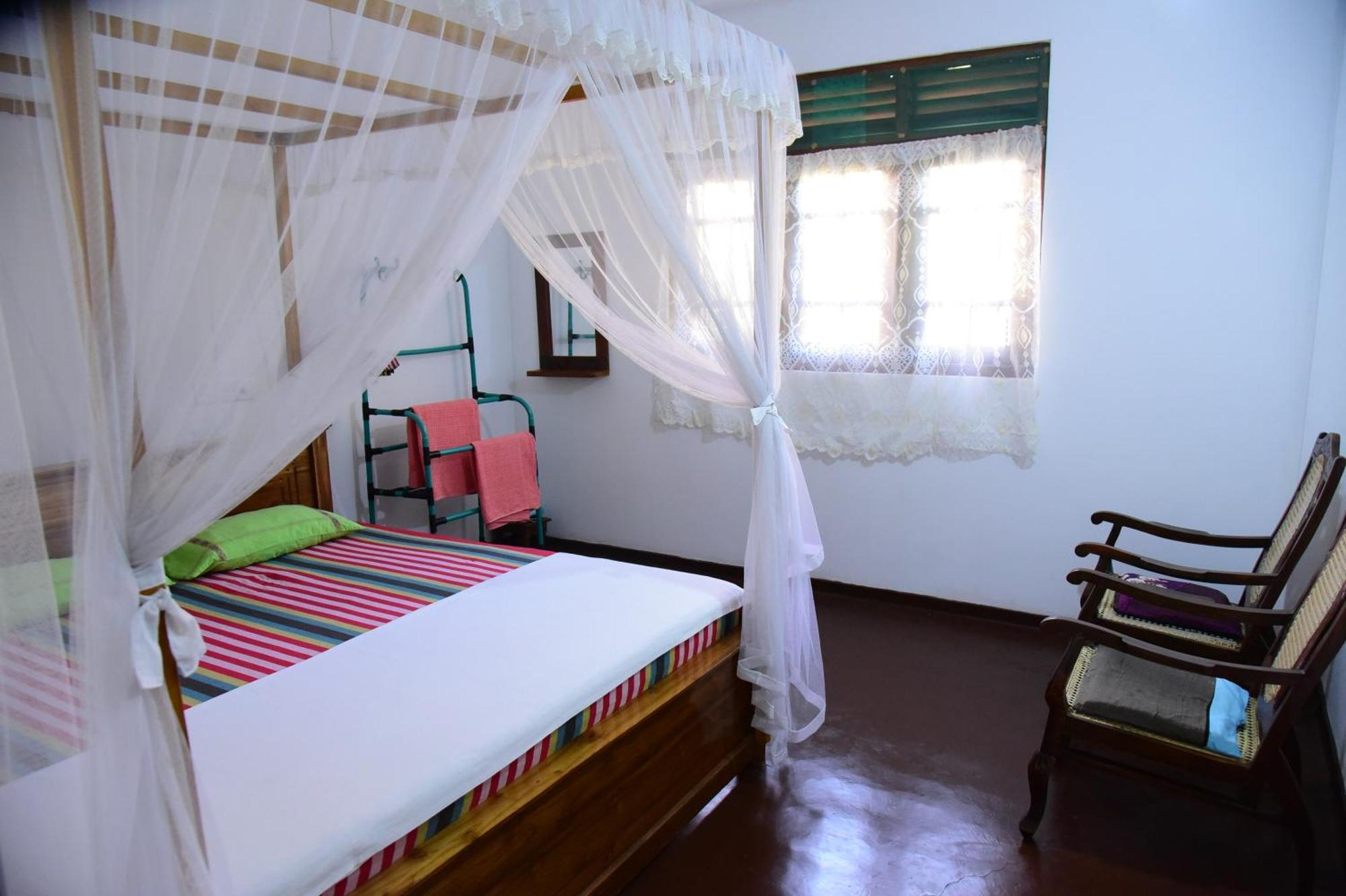 Sun Ground Villa Hikkaduwa Buitenkant foto
